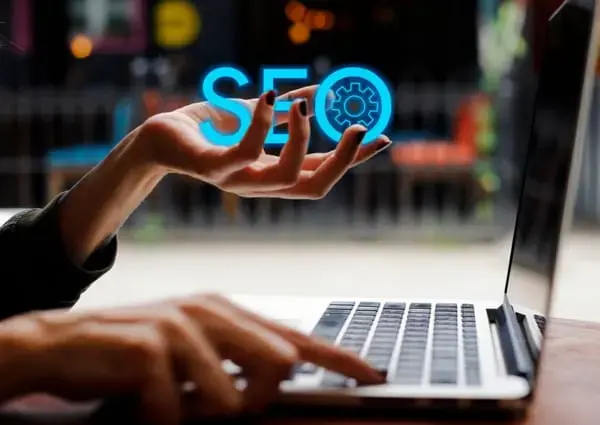 Optimización SEO y rendimiento Edge - Item 2